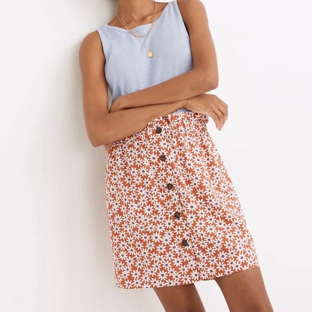 Madewell Paperbag Button-Front Mini Skirt in Falling Daisies